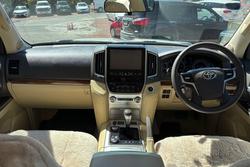 2016 Toyota Landcruiser VX