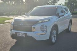 2022 Mitsubishi Outlander ES ZM MY22 White