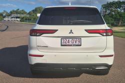 2022 Mitsubishi Outlander ES ZM MY22 White
