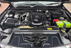 2018 Nissan Navara ST D23 Series 3 4X4 Dual Range Cosmic Black