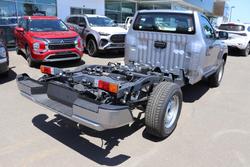 2025 Mitsubishi Triton GLX