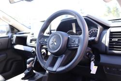 2025 Mitsubishi Triton GLX