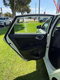 2012 Nissan Pulsar ST-L