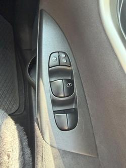 2012 Nissan Pulsar ST-L