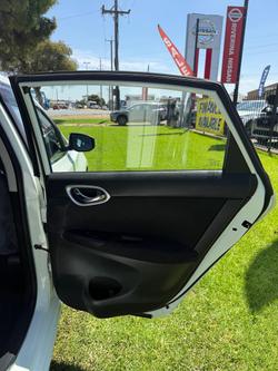 2012 Nissan Pulsar ST-L