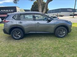 2025 Nissan X-TRAIL ST