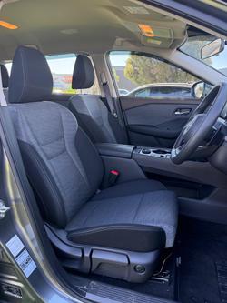 2025 Nissan X-TRAIL ST