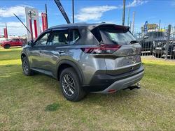 2025 Nissan X-TRAIL ST