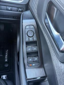 2025 Nissan X-TRAIL ST