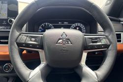 2023 Mitsubishi Outlander Exceed Tourer