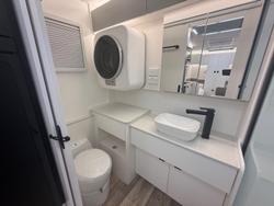 2025 New Age Caravans Manta Ray Mr16er Escape