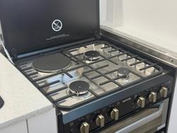 2025 New Age Caravans Manta Ray Mr16er Escape