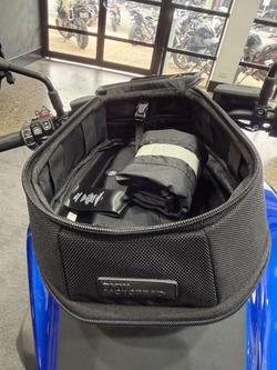 2025 BMW Motorrad R 1300 R EXCLUSIVE RACINGBLUE METALLIC