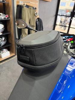 2025 BMW Motorrad R 1300 R EXCLUSIVE RACINGBLUE METALLIC