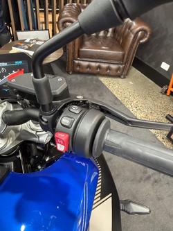 2025 BMW Motorrad R 1300 R EXCLUSIVE RACINGBLUE METALLIC