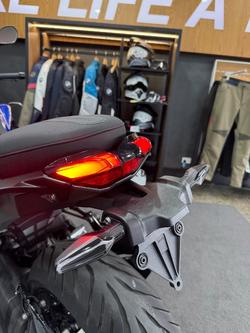 2025 BMW Motorrad R 1300 R EXCLUSIVE RACINGBLUE METALLIC