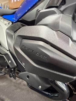 2025 BMW Motorrad R 1300 R EXCLUSIVE RACINGBLUE METALLIC