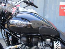 2016 Triumph AMERICA BLACK