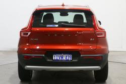 2022 Volvo XC40 Ultimate B4 Bright