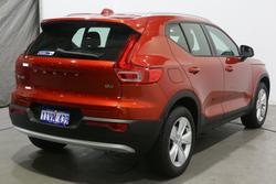 2022 Volvo XC40 Ultimate B4 Bright
