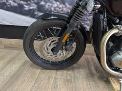 2018 Triumph BONNEVILLE BOBBER BRONZE