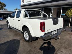 2011 Nissan Navara ST D40 MY11 4X4 Dual Range Polar White