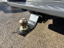 2011 Nissan Navara ST D40 MY11 4X4 Dual Range Polar White