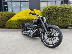 2016 HARLEY-DAVIDSON FXSB SOFTAIL BREAKOUT