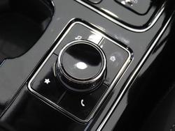 2025 Mahindra XUV700 AX7L