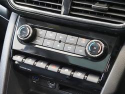 2025 Mahindra XUV700 AX7L