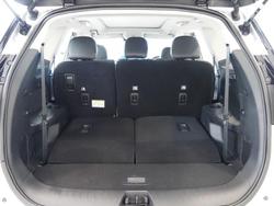 2025 Mahindra XUV700 AX7L