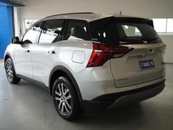 2025 Mahindra XUV700 AX7L
