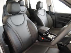 2025 Mahindra XUV700 AX7L