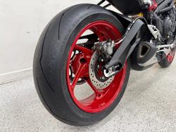 2026 Triumph 2026 Triumph 765CC STREET TRIPLE RX Road