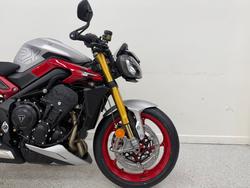 2026 Triumph 2026 Triumph 765CC STREET TRIPLE RX Road