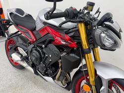 2026 Triumph 2026 Triumph 765CC STREET TRIPLE RX Road