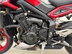 2026 Triumph 2026 Triumph 765CC STREET TRIPLE RX Road
