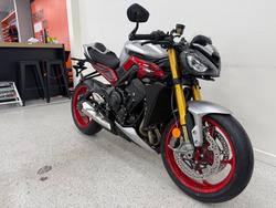 2026 Triumph 2026 Triumph 765CC STREET TRIPLE RX Road
