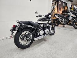 2026 Triumph BONNEVILLE SPEEDMASTER BLACK/WHIT