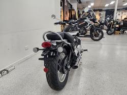2026 Triumph BONNEVILLE SPEEDMASTER BLACK/WHIT
