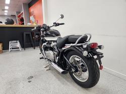 2026 Triumph BONNEVILLE SPEEDMASTER BLACK/WHIT