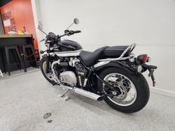 2026 Triumph BONNEVILLE SPEEDMASTER BLACK/WHIT
