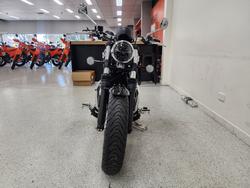 2026 Triumph BONNEVILLE SPEEDMASTER BLACK/WHIT
