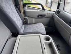 2012 UD Pk PK 17 280 WHITE