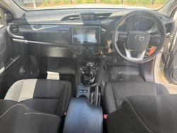 2019 Toyota Hilux SR