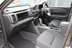 2025 Mitsubishi Triton GLX-R