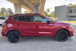 2021 Nissan QASHQAI Midnight Edition