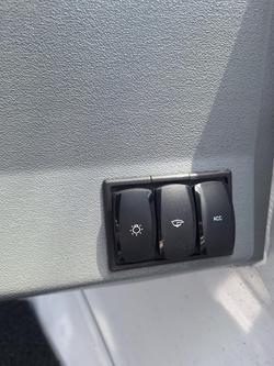 2025 QUINTREX 481 Fishabout