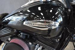2014 Harley-davidson FLD SWITCHBACK Black