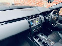 2019 Land Rover Discovery SD6 SE Series 5 MY20 4X4 Dual Range Black